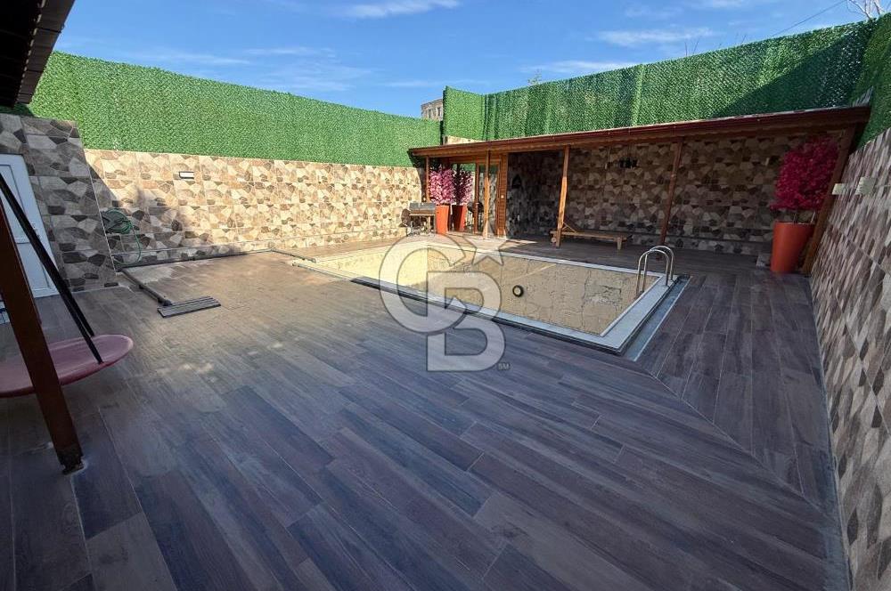 Yenifoça Gencelli'de Satılık Deniz Manzaralı Villa
