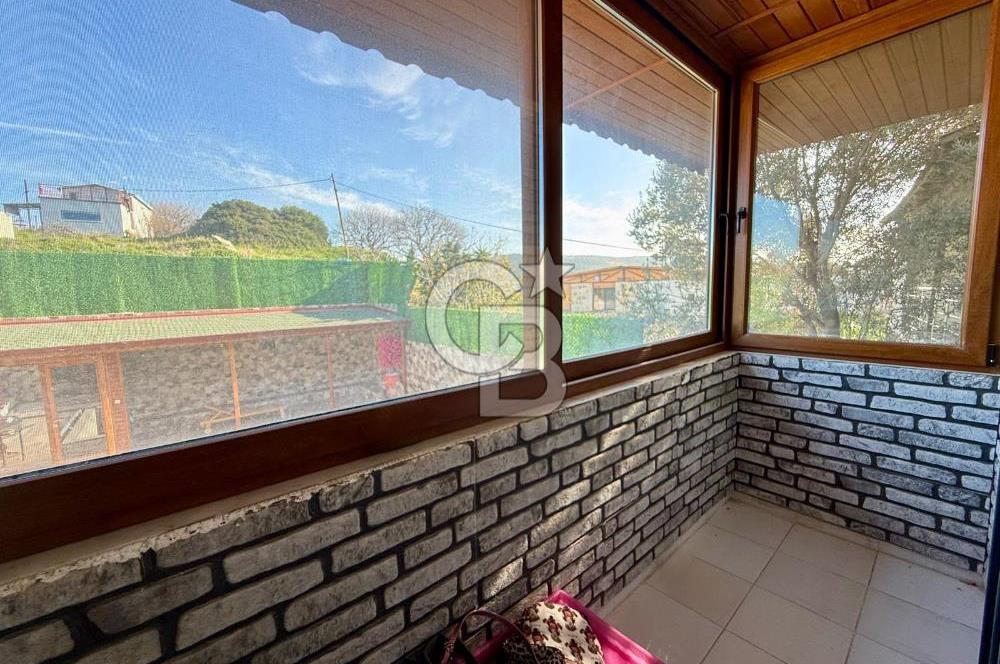 Yenifoça Gencelli'de Satılık Deniz Manzaralı Villa