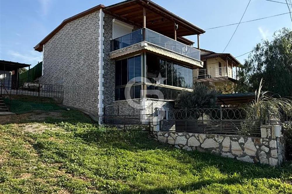 Yenifoça Gencelli'de Satılık Deniz Manzaralı Villa