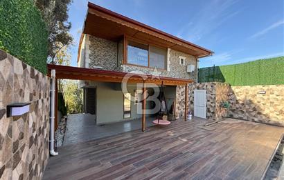 Yenifoça Gencelli'de Satılık Deniz Manzaralı Villa