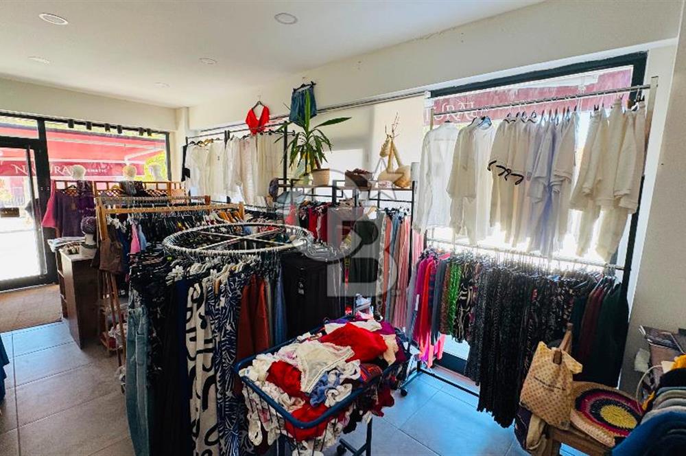 Foça Bağarası Ana Cadde Üzerinde Devren Kiralık Dükkan Mağaza