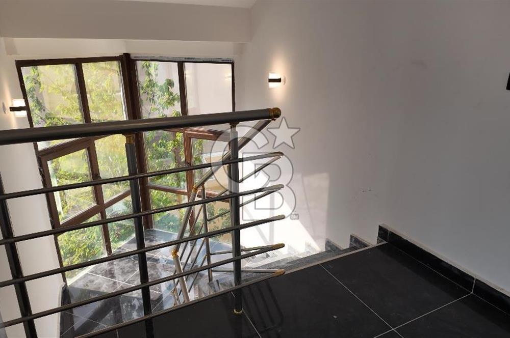 İŞBAŞARAN VİLLALARINDA KAPALI GARAJ VE HAVUZLU MODERN 6+1 VİLLA