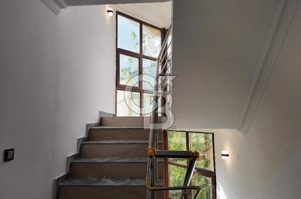 İŞBAŞARAN VİLLALARINDA KAPALI GARAJ VE HAVUZLU MODERN 6+1 VİLLA