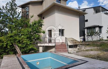 İŞBAŞARAN VİLLALARINDA KAPALI GARAJ VE HAVUZLU MODERN 6+1 VİLLA