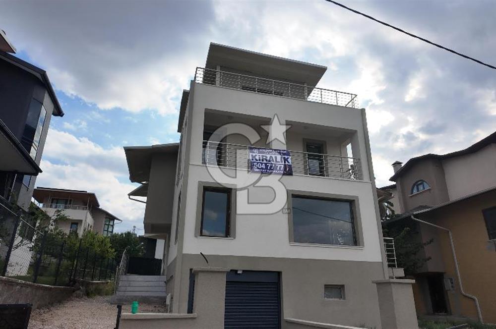 İŞBAŞARAN VİLLALARINDA KAPALI GARAJ VE HAVUZLU MODERN 6+1 VİLLA