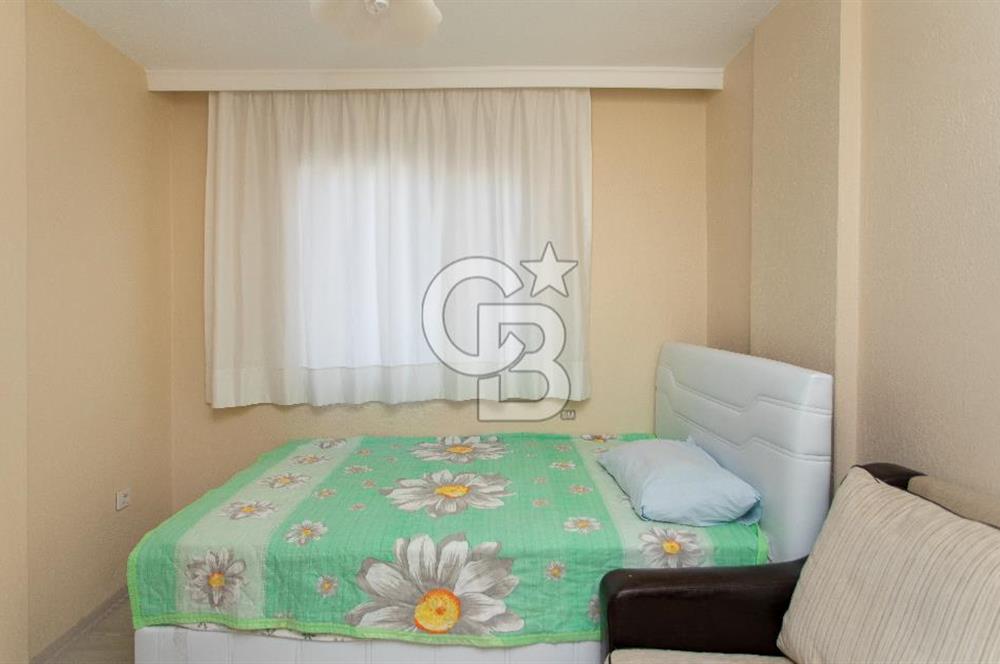 Yenifoça Cumhuriyet Mah. Satılık 3+1 Teraslı Villa