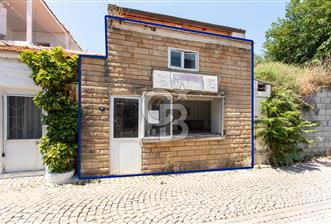 Yenifoça'nın En İşlek Caddesinde 48 m2 Dükkan - 2 - 359088