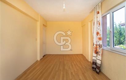 Yenifoça Gencelli'de Deniz Manzaralı Satılık 4+1 Villa