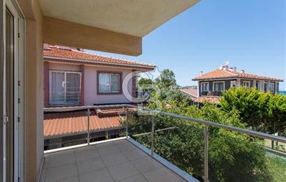 Yenifoça Gencelli'de Deniz Manzaralı Satılık 4+1 Villa