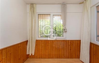 Yenifoça Gencelli'de Deniz Manzaralı Satılık 4+1 Villa