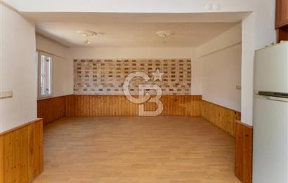 Yenifoça Gencelli'de Deniz Manzaralı Satılık 4+1 Villa