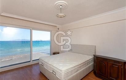 Yenifoça Gencelli'de Denize Sıfır Satılık 2+1 Villa