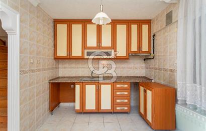 Yenifoça Gencelli'de Denize Sıfır Satılık 2+1 Villa
