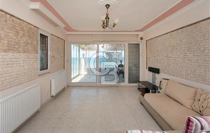 Yenifoça Gencelli'de Denize Sıfır Satılık 2+1 Villa