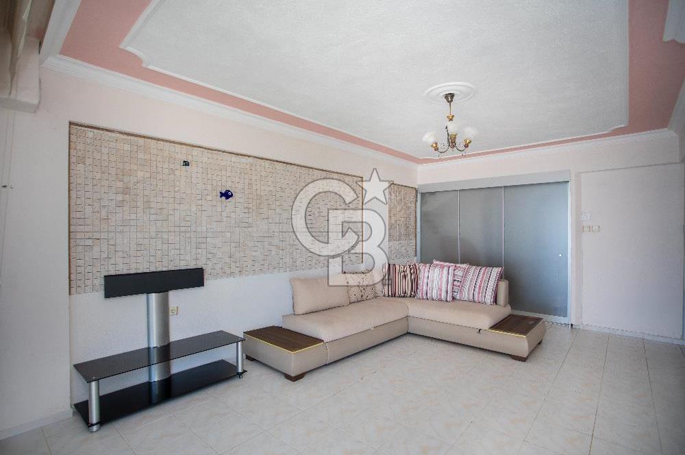 Yenifoça Gencelli'de Denize Sıfır Satılık 2+1 Villa