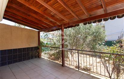 Yenifoça Gencelli'de Denize Sıfır Satılık 2+1 Villa