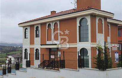 Yalova Termal Akköyde Satılık 5+2 Lüks  Tripleks Villa!