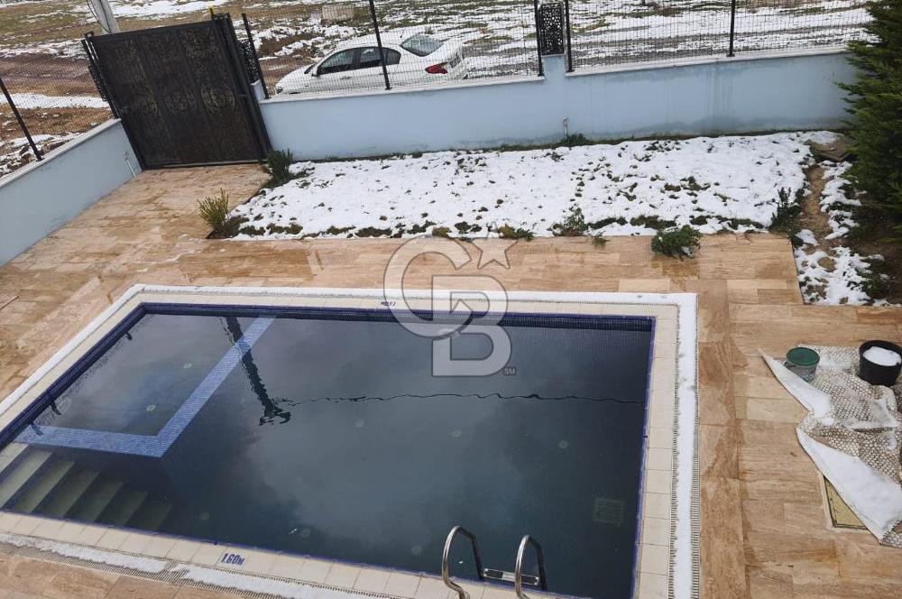 Yalova Termal Akköyde Satılık 5+2 Lüks  Tripleks Villa!