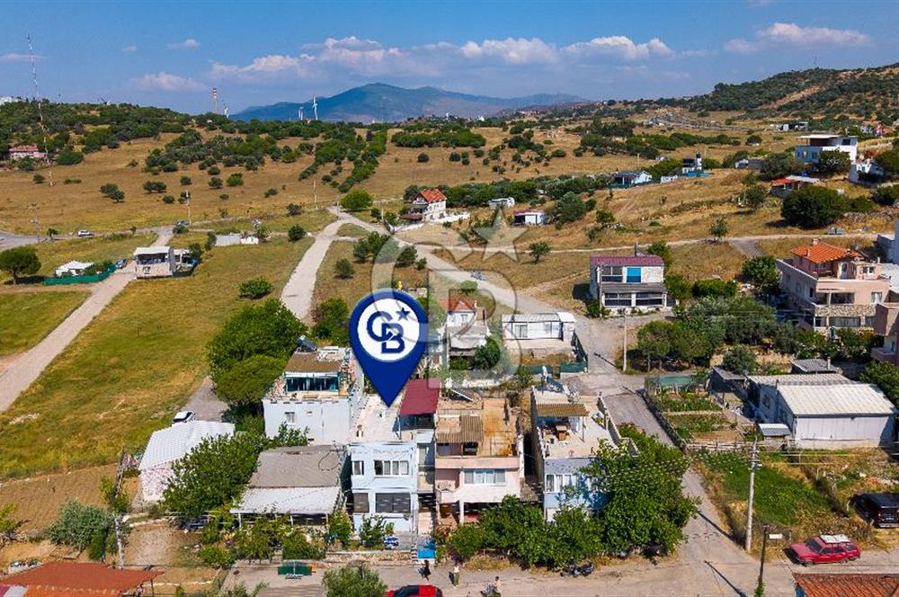 Yenifoça Cumhuriyet Mah. Satılık 3+1 Teraslı Villa