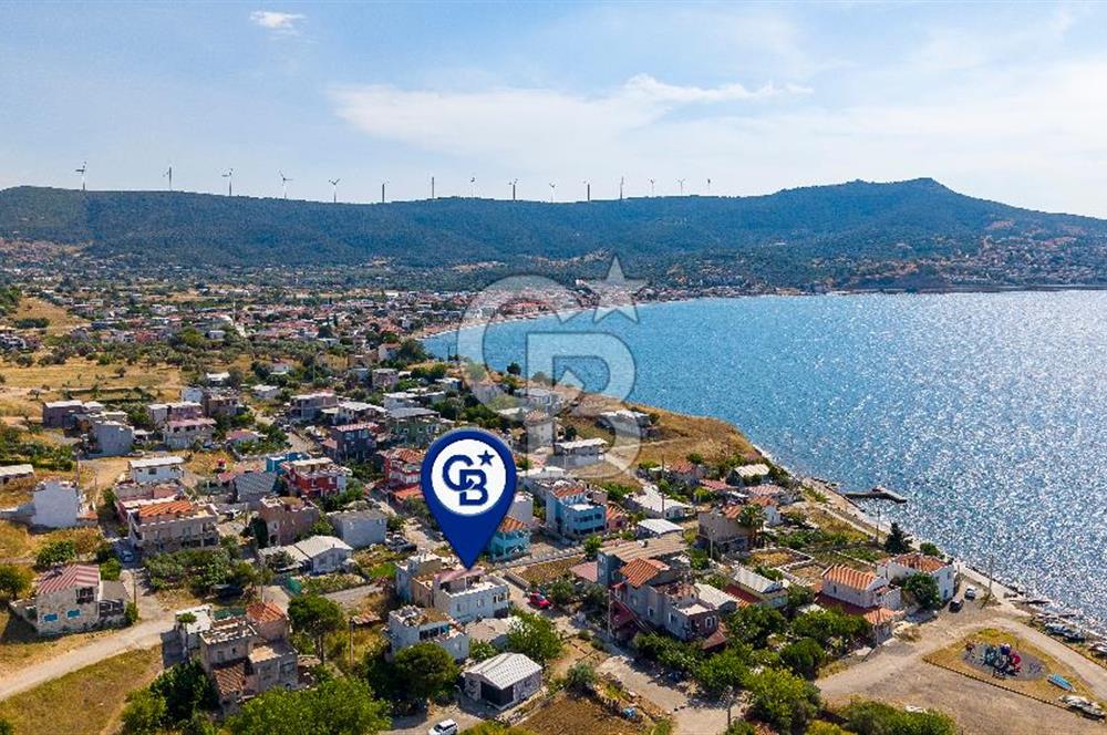 Yenifoça Cumhuriyet Mah. Satılık 3+1 Teraslı Villa
