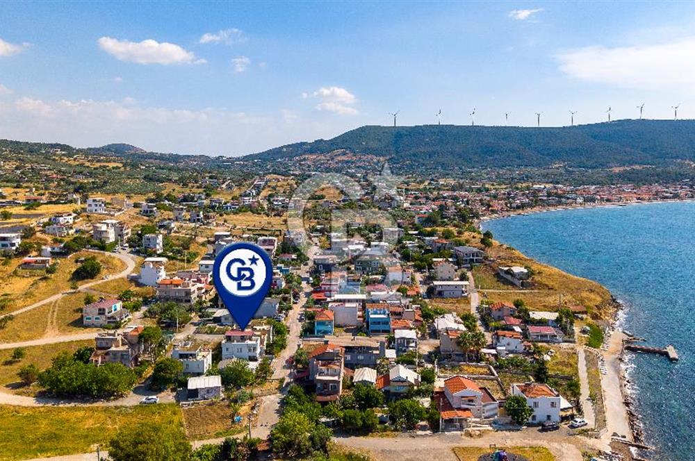 Yenifoça Cumhuriyet Mah. Satılık 3+1 Teraslı Villa