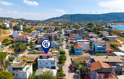Yenifoça Cumhuriyet Mah. Satılık 3+1 Teraslı Villa