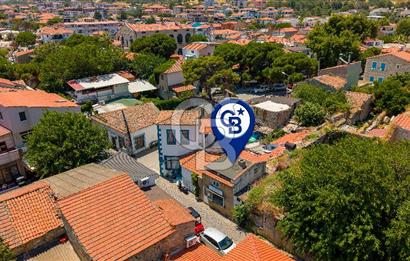 Yenifoça'nın En İşlek Caddesinde 48 m2 Dükkan
