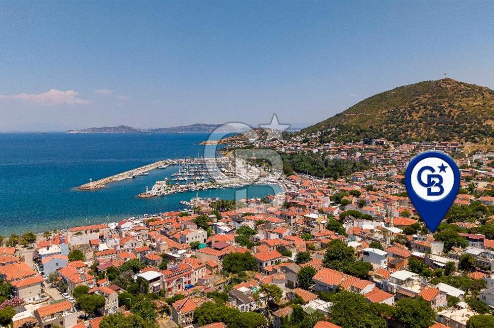 Yenifoça'nın En İşlek Caddesinde 48 m2 Dükkan