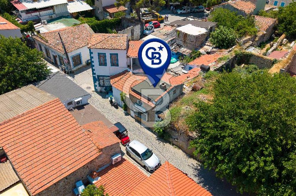 Yenifoça'nın En İşlek Caddesinde 48 m2 Dükkan