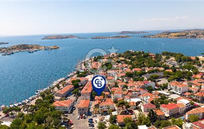 Foça'da Satılık Restorasyonlu Masrafsız Taş Ev