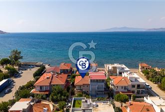 Yenifoça Gencelli'de Deniz Manzaralı Satılık 4+1 Villa - 4 - 359102