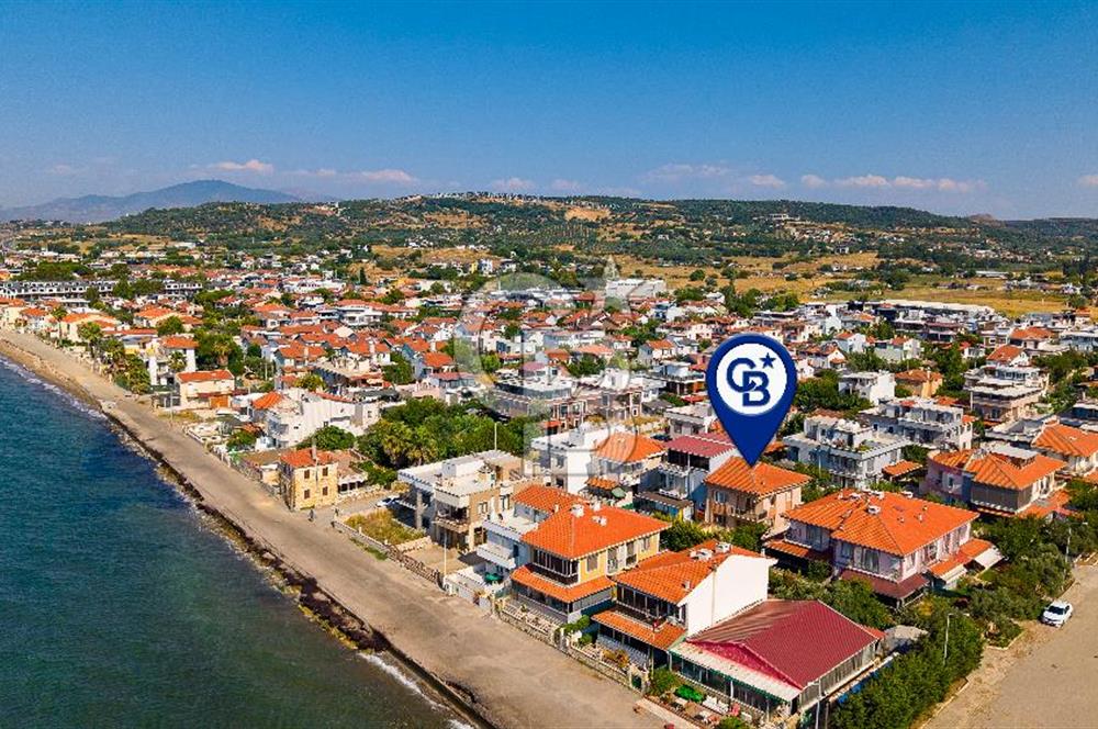 Yenifoça Gencelli'de Deniz Manzaralı Satılık 4+1 Villa
