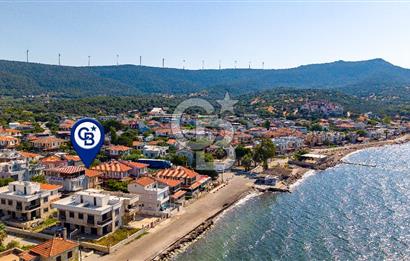 Yenifoça Gencelli'de Deniz Manzaralı Satılık 4+1 Villa