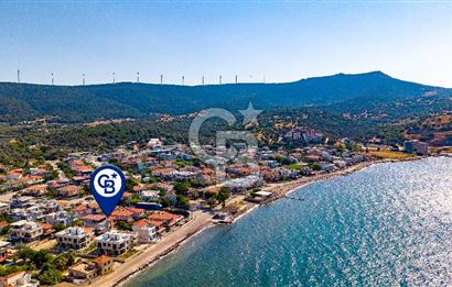 Yenifoça Gencelli'de Deniz Manzaralı Satılık 4+1 Villa