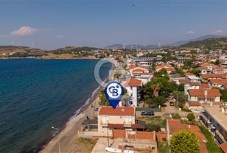 Yenifoça Gencelli'de Denize Sıfır Satılık 2+1 Villa - 12 - 359103