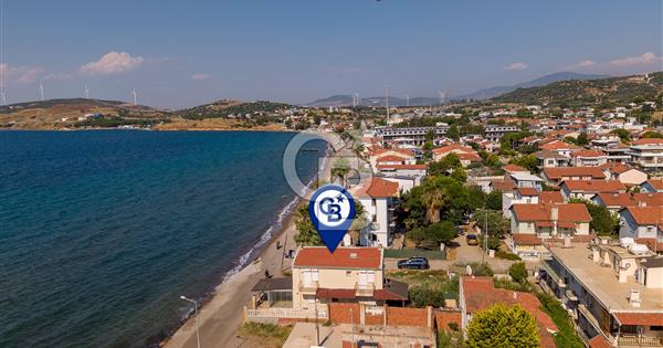 Yenifoça Gencelli'de Denize Sıfır Satılık 2+1 Villa - 359103