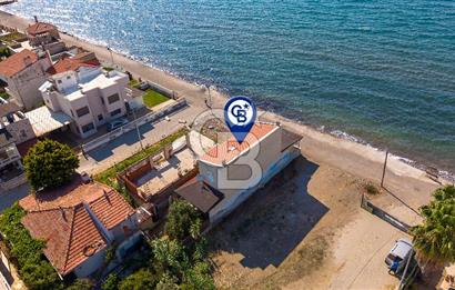 Yenifoça Gencelli'de Denize Sıfır Satılık 2+1 Villa