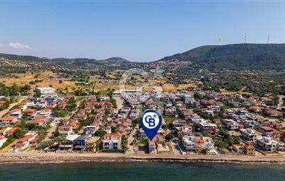 Yenifoça Gencelli'de Denize Sıfır Satılık 2+1 Villa