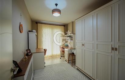 DİKİLİ SALİMBEY'DE 5+1 TERASLI MÜSTAKİL 420m2 SATILIK BAHÇELİ VİLLA
