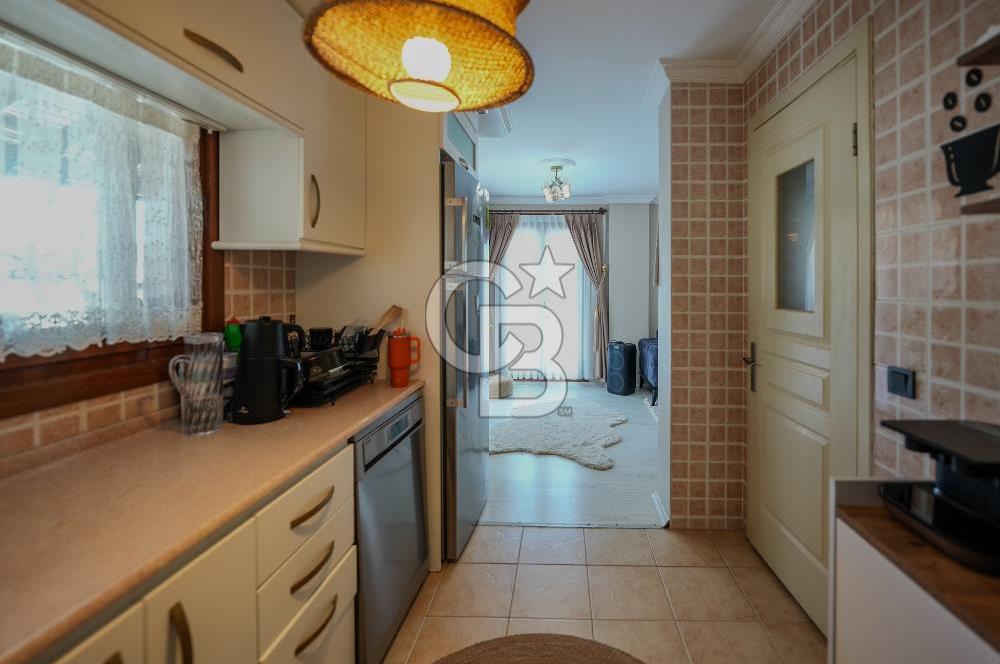 DİKİLİ SALİMBEY'DE 5+1 TERASLI MÜSTAKİL 420m2 SATILIK BAHÇELİ VİLLA