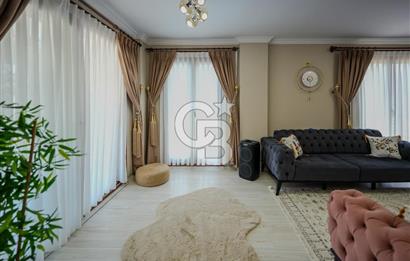 DİKİLİ SALİMBEY'DE 5+1 TERASLI MÜSTAKİL 420m2 SATILIK BAHÇELİ VİLLA