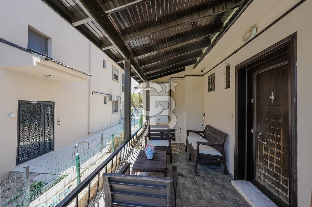 DİKİLİ SALİMBEY'DE 5+1 TERASLI MÜSTAKİL 420m2 SATILIK BAHÇELİ VİLLA