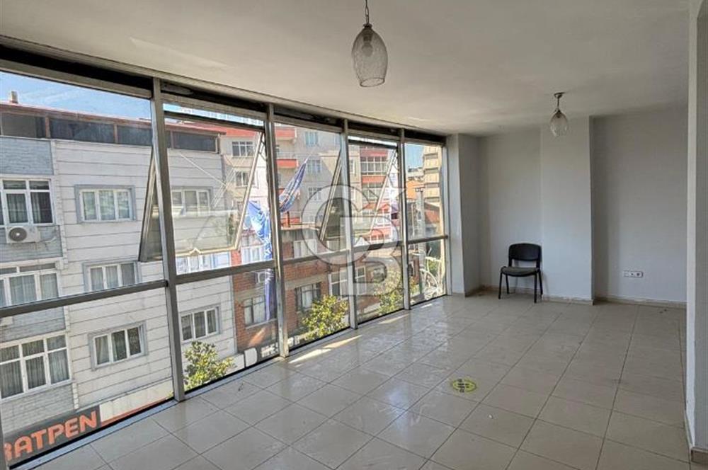 MERKEZİ KONUMDA CADDE CEPHELİ KİRALIK 2+0 OFİS FIRSATI
