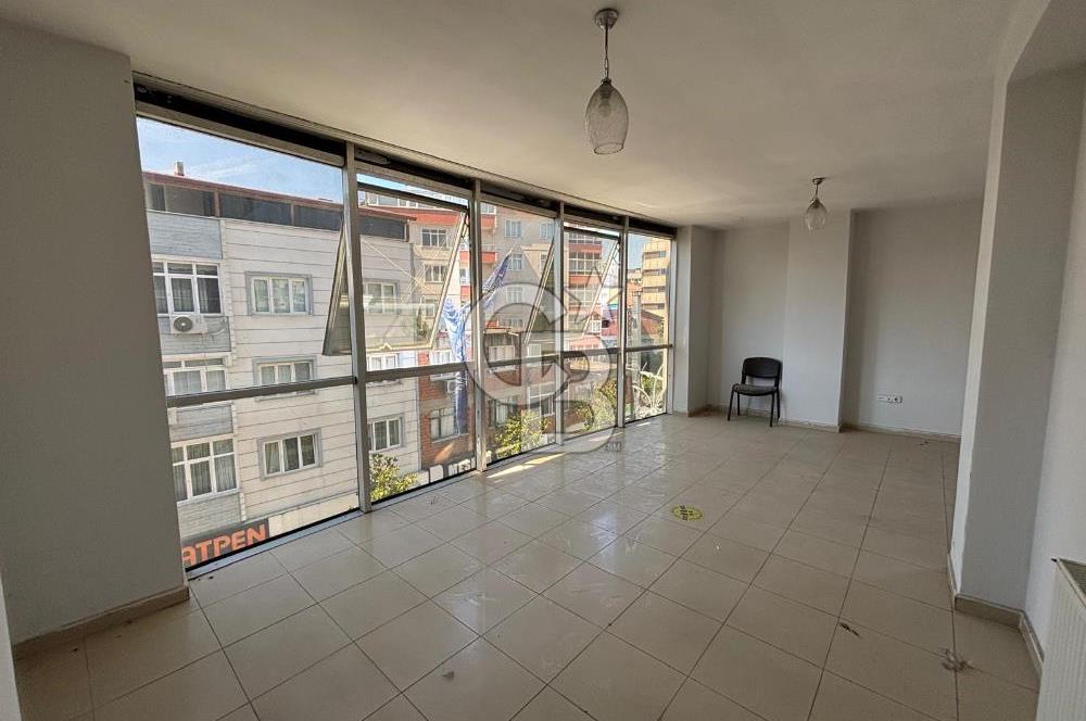 MERKEZİ KONUMDA CADDE CEPHELİ KİRALIK 2+0 OFİS FIRSATI