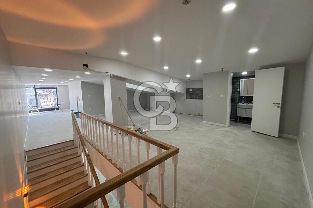 DARICA İSTASYON CADDESİNDE ÇATI PİYESLİ PRESTİJLİ DUBLEKS OFİS