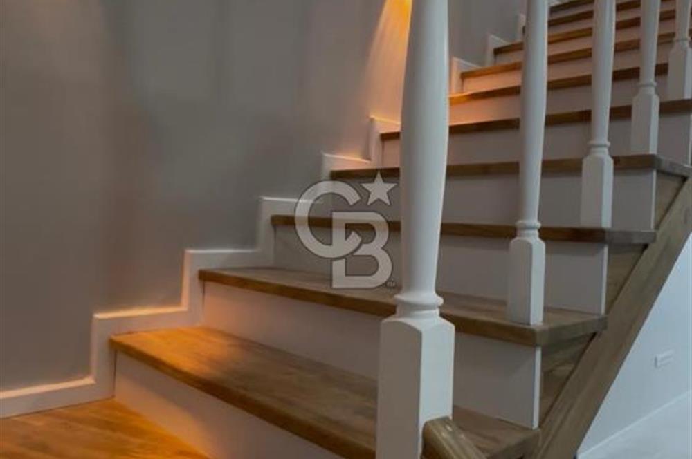 DARICA İSTASYON CADDESİNDE ÇATI PİYESLİ PRESTİJLİ DUBLEKS OFİS