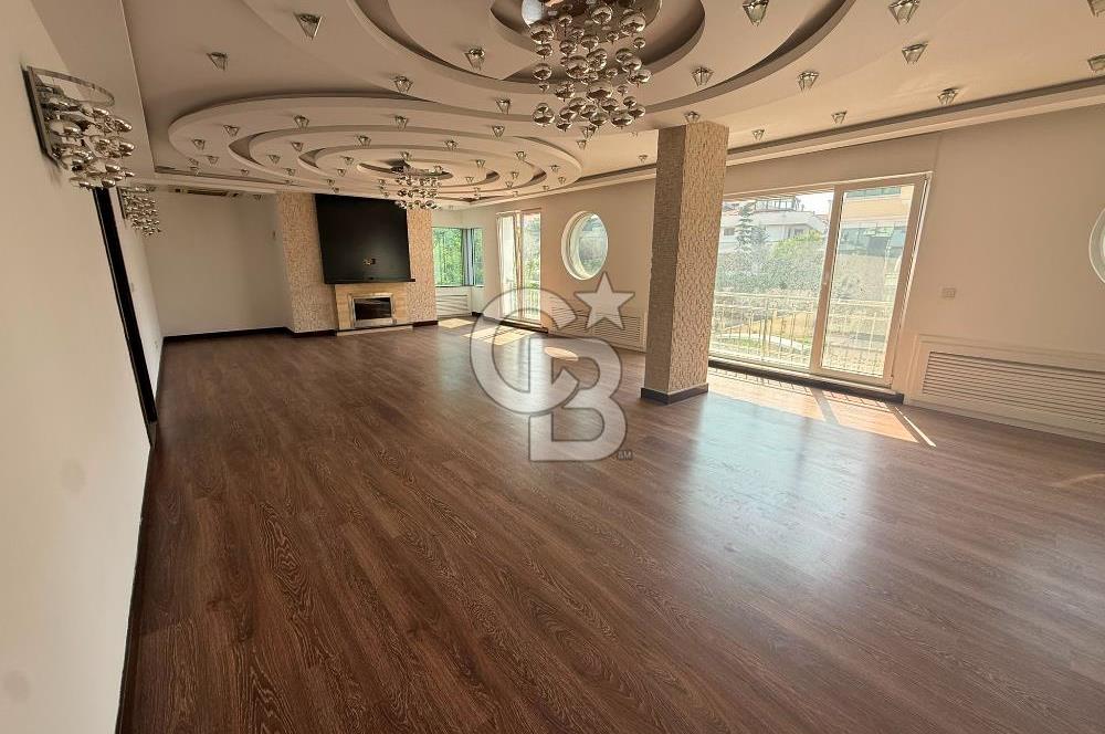 Florya Şenlikköy Prestijli Bina'da, Ara Kat 5+2 Kiralık Daire