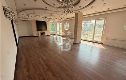 Florya Şenlikköy Prestijli Bina'da, Ara Kat 5+2 Kiralık Daire