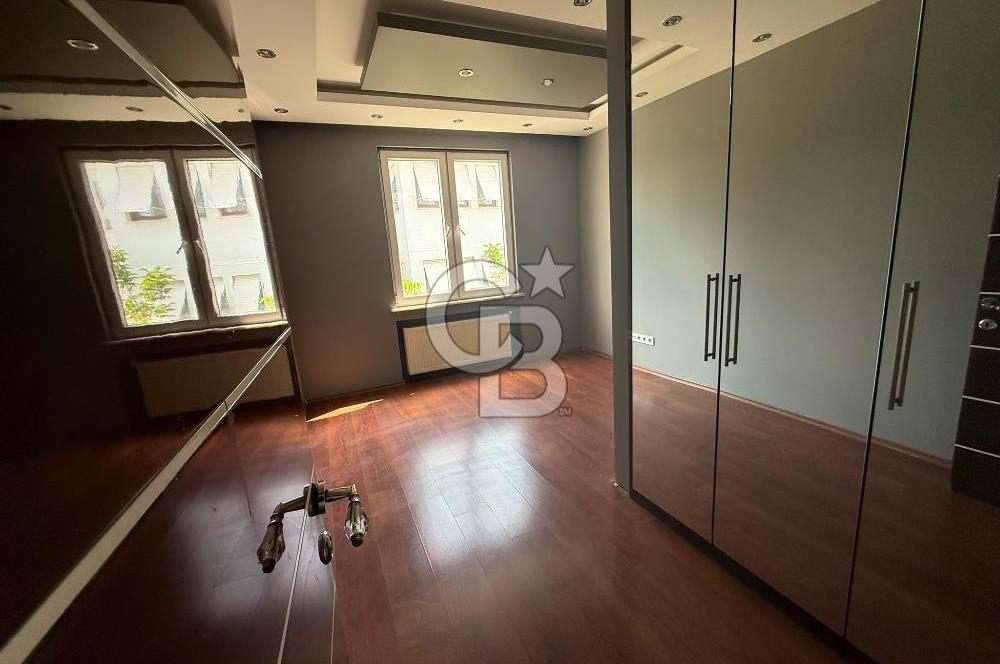 Florya Şenlikköy Prestijli Bina'da, Ara Kat 5+2 Kiralık Daire