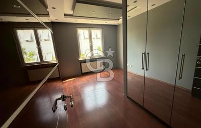 Florya Şenlikköy Prestijli Bina'da, Ara Kat 5+2 Kiralık Daire